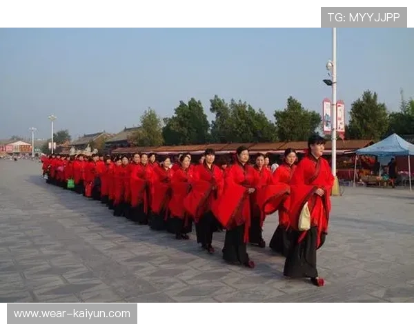 吉尼斯挑战现场：架杆升至2.9米，一次试跳成功